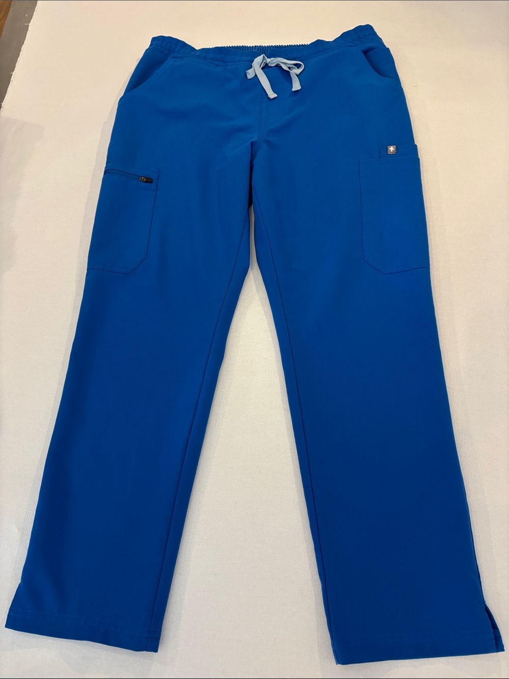 FIGS Technical Collection Women’s Royal Blue Drawstring scrub Pants. Medium